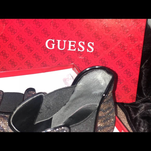Guess ankle boots - Picture 3 of 3